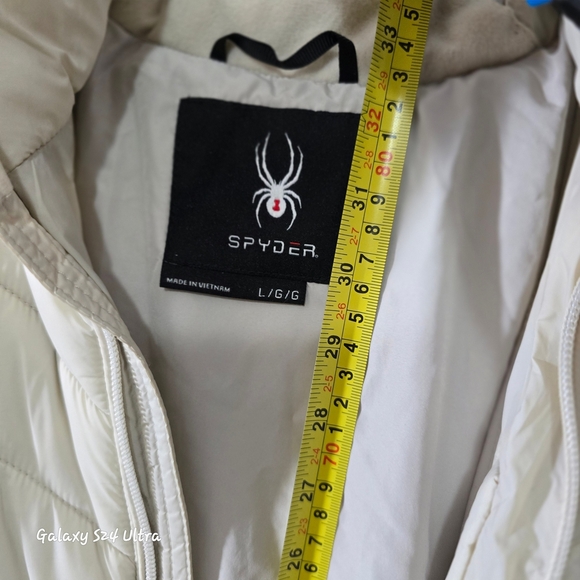 Spyder Women's Cream Quilted Puffer Jacket - Picture 6 of 12